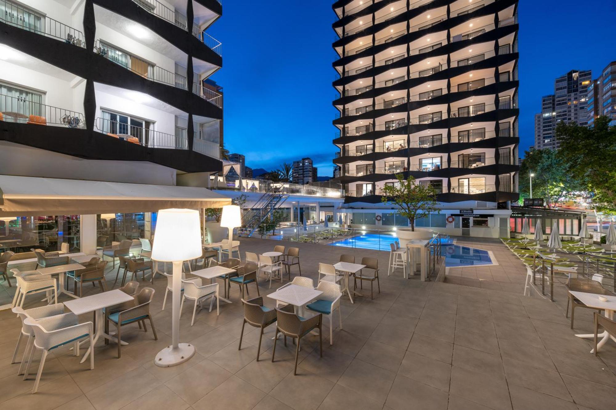 Aparthotel Climia Belroy 4 Sup Benidorm Exterior foto