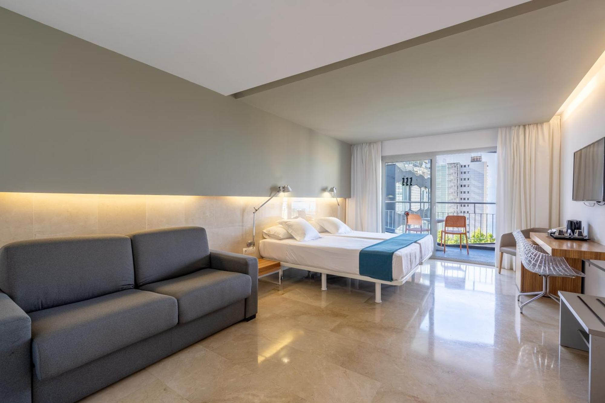 Aparthotel Climia Belroy 4 Sup Benidorm Exterior foto