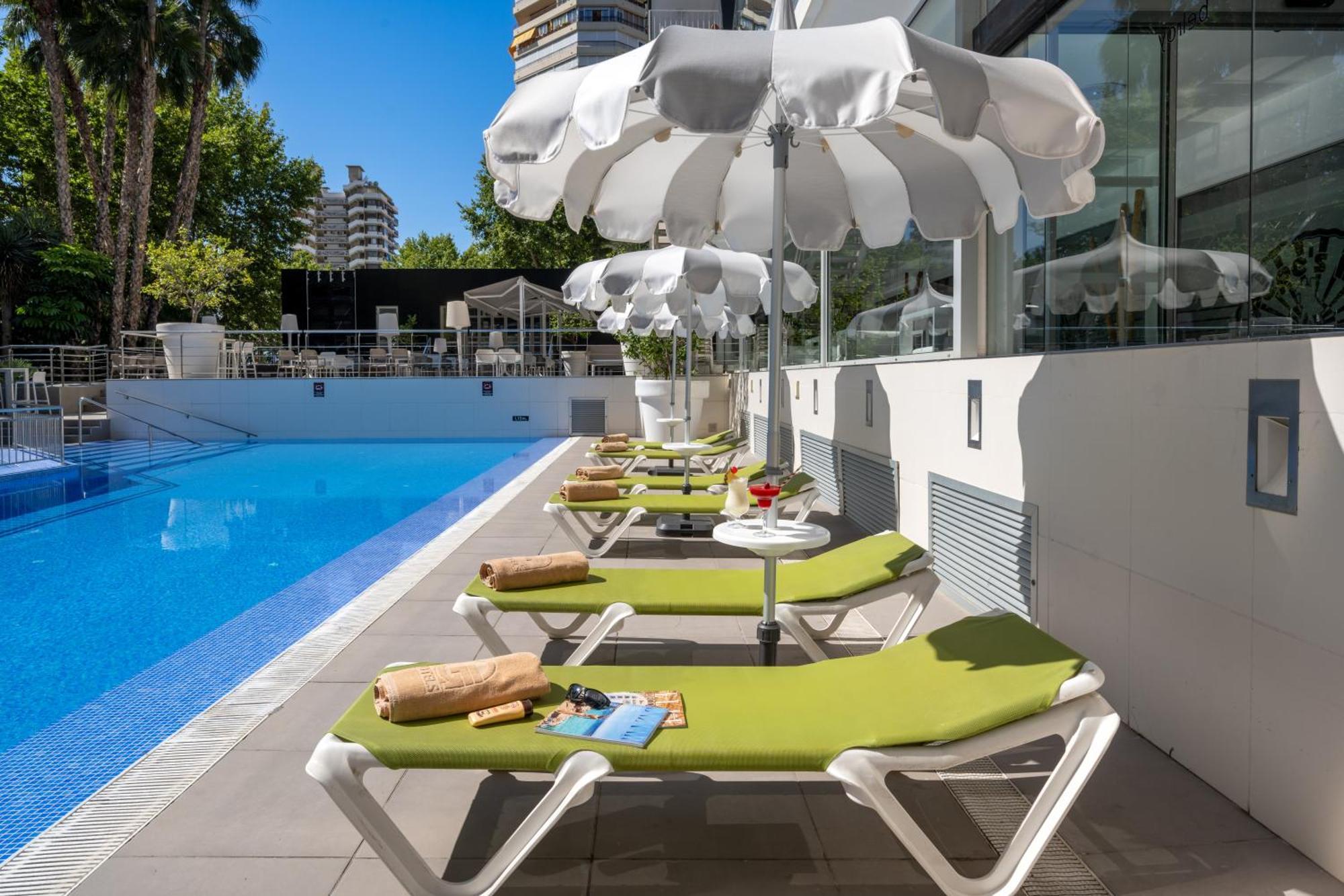 Aparthotel Climia Belroy 4 Sup Benidorm Exterior foto